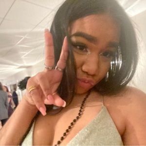 Meet your Posher, Mel